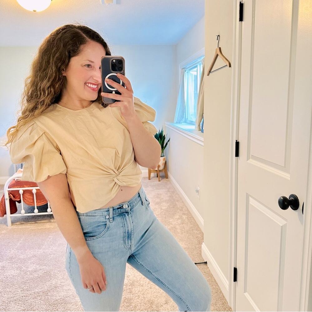 Vince. Cream Cotton Cropped Tan Neutral Tie Front Puff Sleeve Top Small